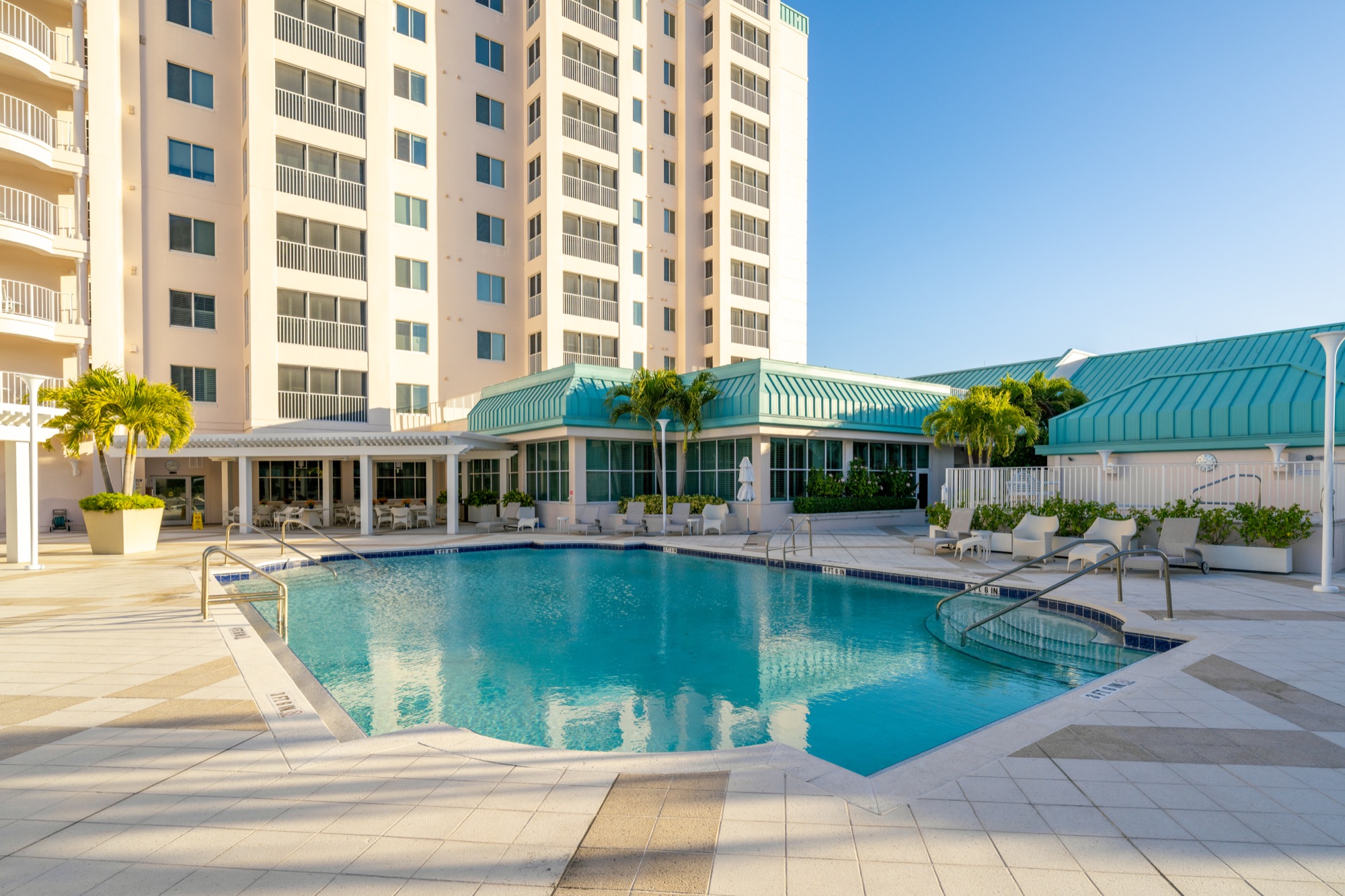 Heated Pool, Spa & Sun Deck