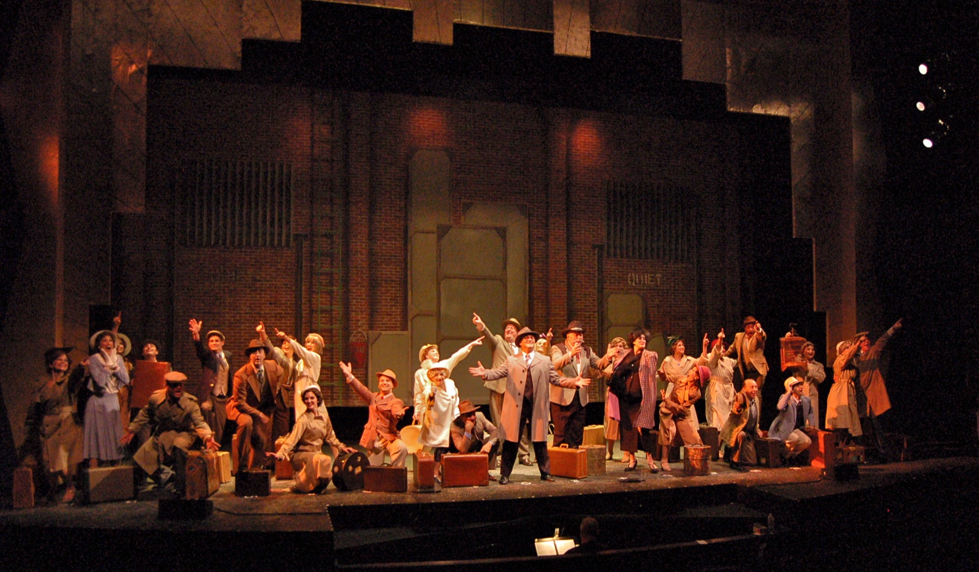 Naples Players Performance of 42nd Street in Blackburn Hall, July 2011 — Photo by Ebyabe, CC BY-SA 3.0 via Wikimedia Commons